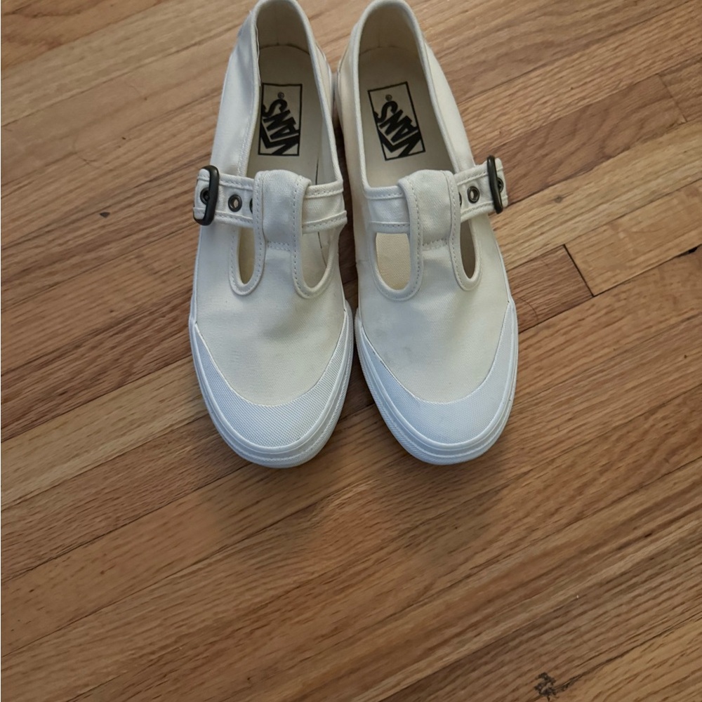 Vans White Canvas Buckle Shoes mary Jane t strap